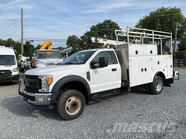 Ford F-550 Общински/универсални превозни средства
