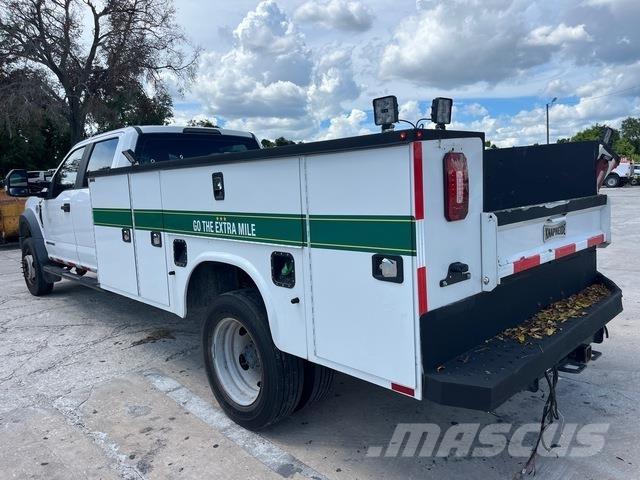 Ford F-550 Пикапи