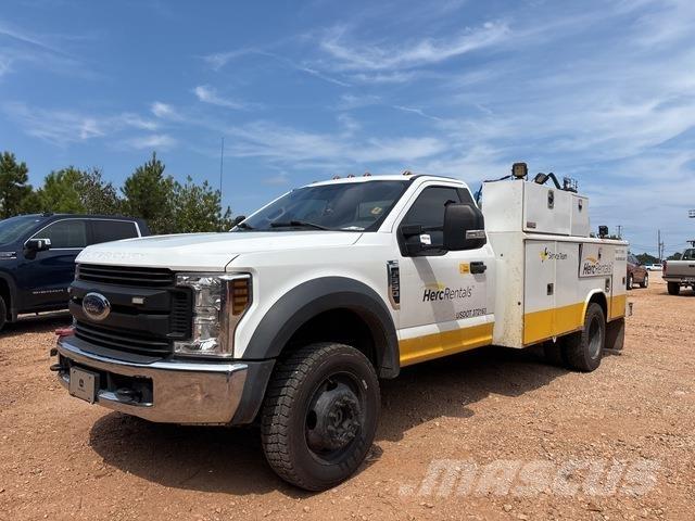 Ford F-550 Цистерна
