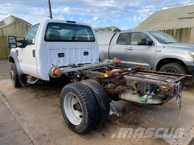 Ford F-550 Кабини