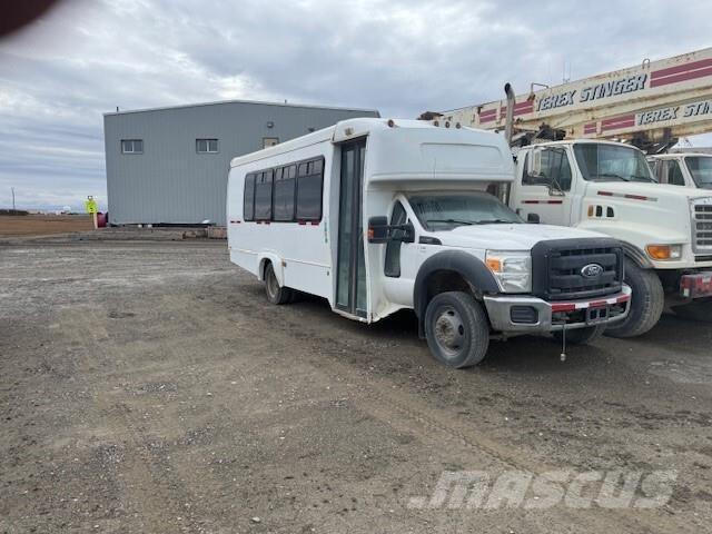 Ford F-550 Мини бусове