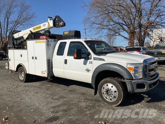 Ford F-550 Общински/универсални превозни средства
