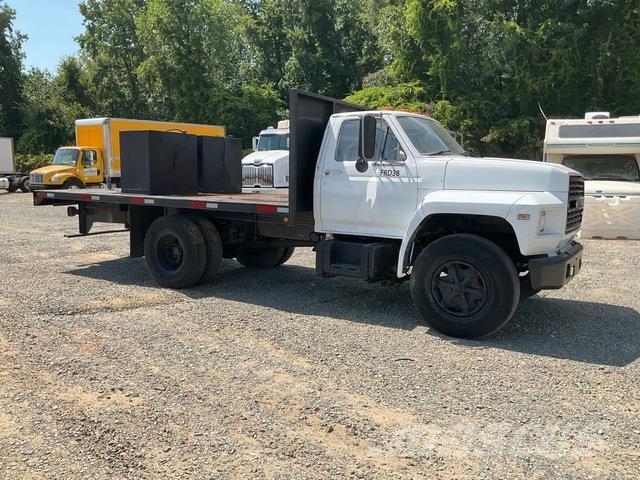 Ford F-600 Бордови