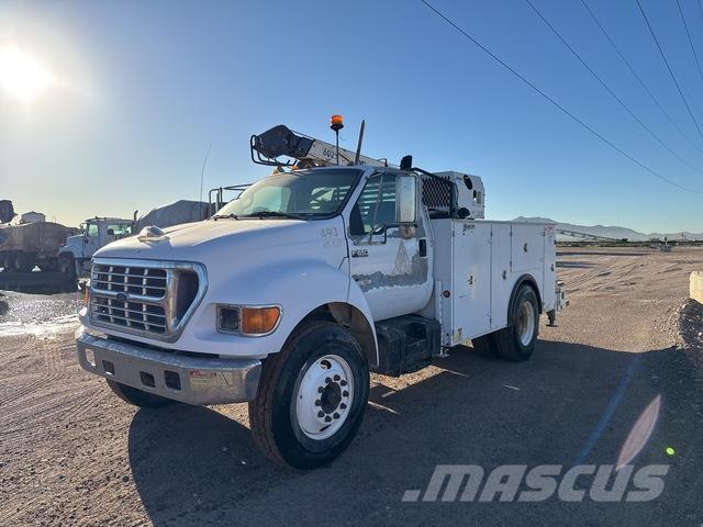 Ford F-650 Общински/универсални превозни средства
