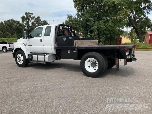 Ford F-650 Бордови