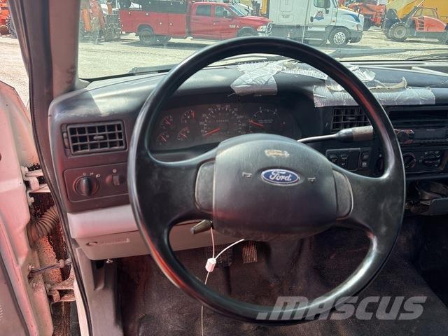 Ford F-650 Цистерна