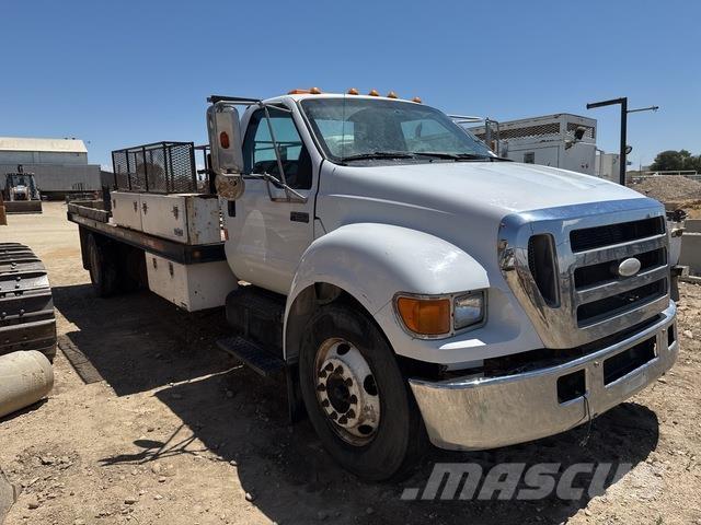 Ford F-650 Бордови