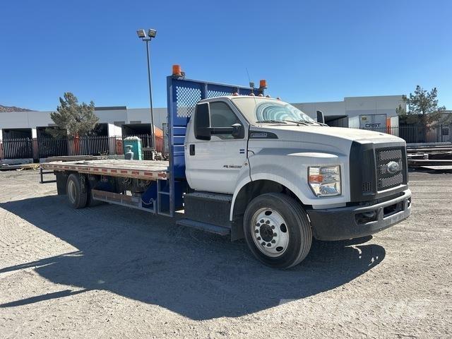 Ford F-650 Бордови