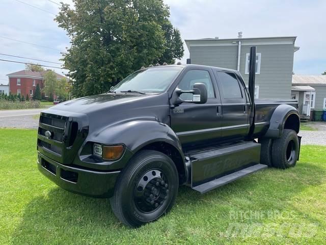 Ford F-750 Други