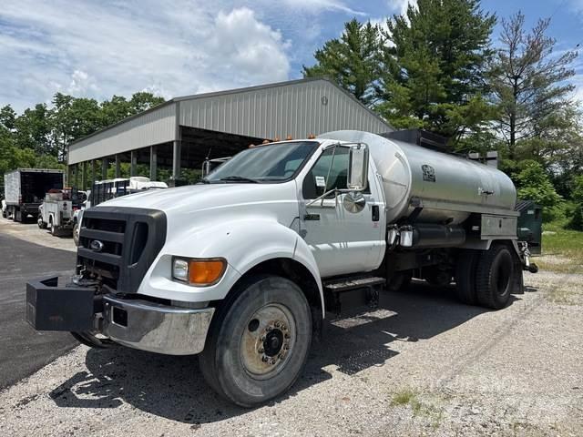 Ford F-750 Автобетоновози

