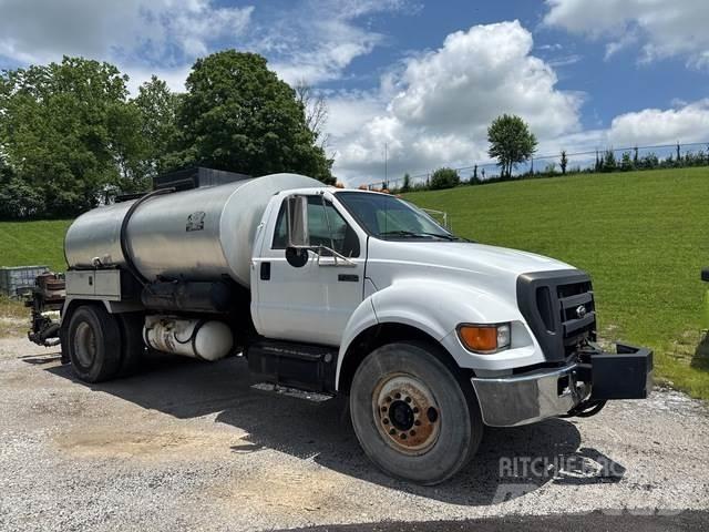 Ford F-750 Автобетоновози

