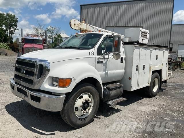 Ford F-750 Пикапи