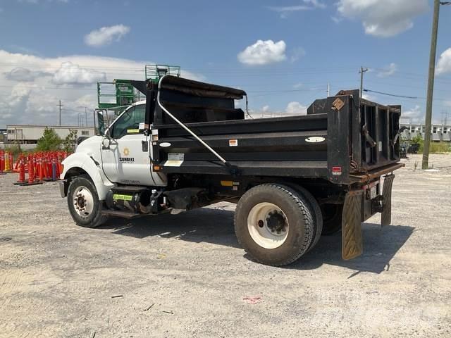 Ford F-750 Самосвал