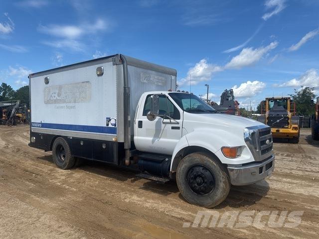 Ford F-750 Цистерна