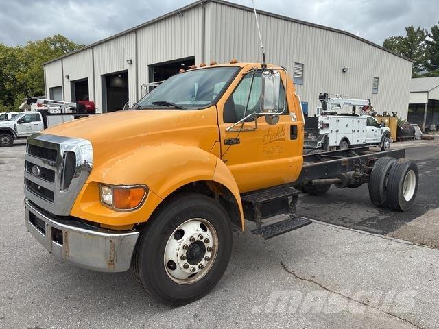 Ford F-750 Кабини