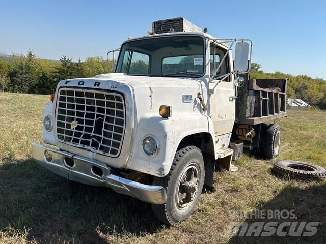 Ford F7000 Самосвал