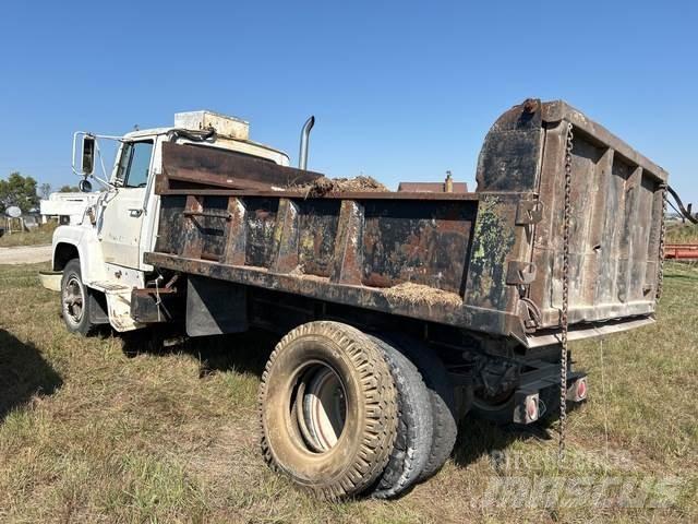 Ford F7000 Самосвал