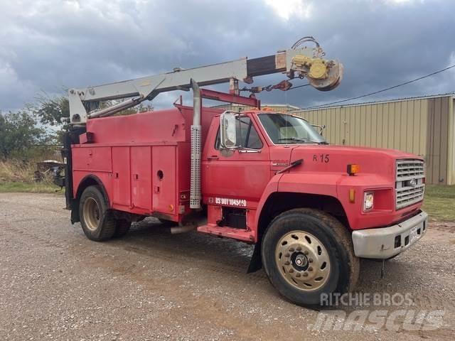 Ford F800 Пикапи