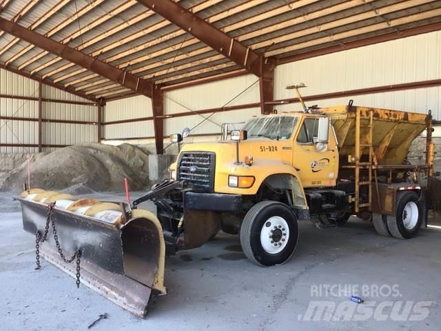 Ford F800 Снегочистачки