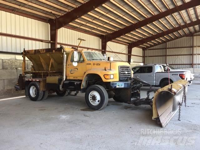 Ford F800 Снегочистачки