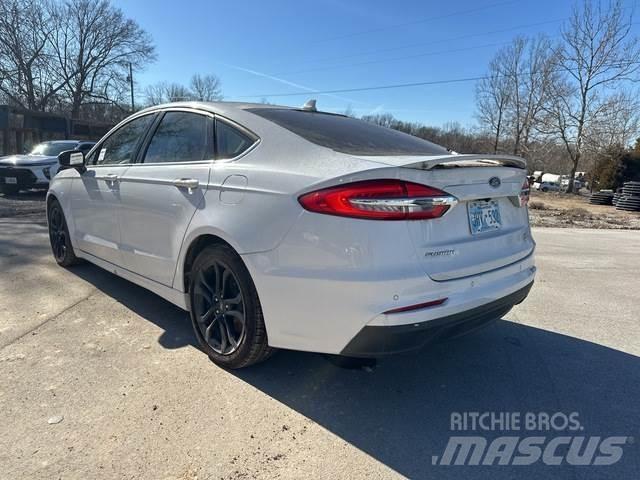 Ford Fusion Коли