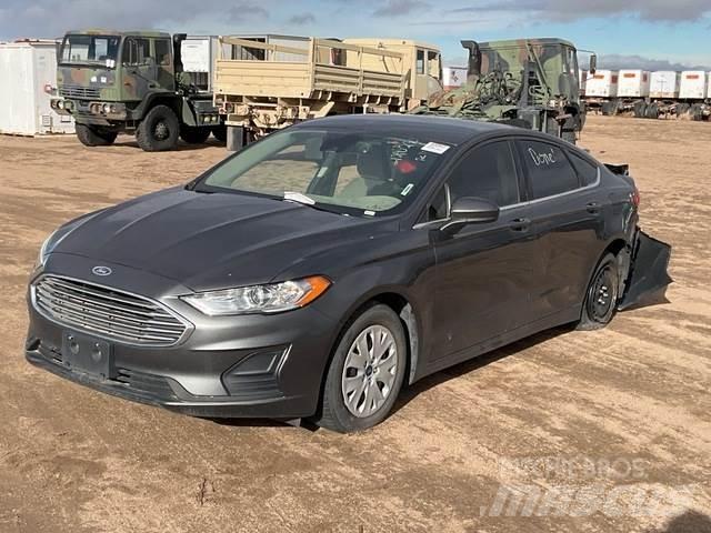 Ford Fusion S Коли