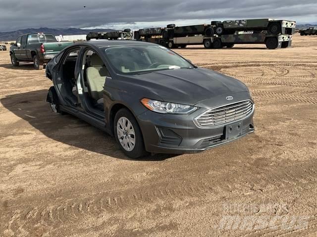Ford Fusion S Коли