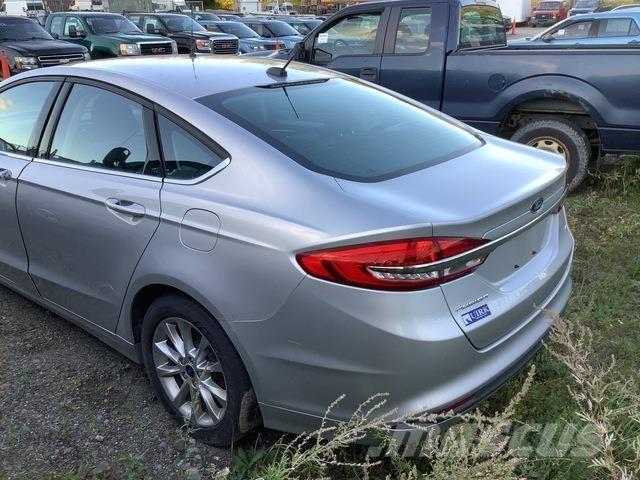 Ford Fusion SE Коли