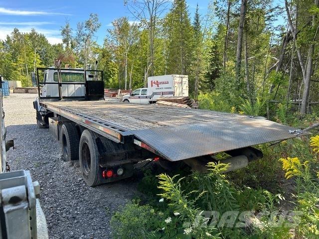 Ford L8000 Автомобили за пътна помощ