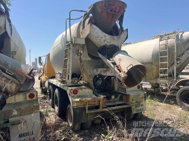 Ford L9513 Други