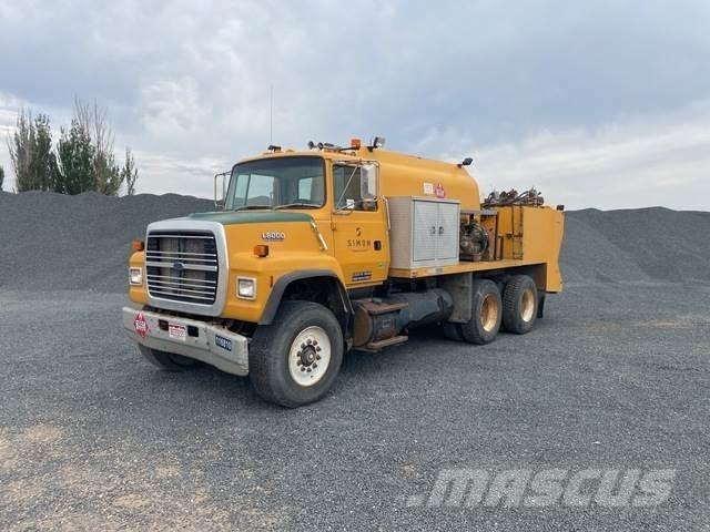Ford LNT8000 Цистерна