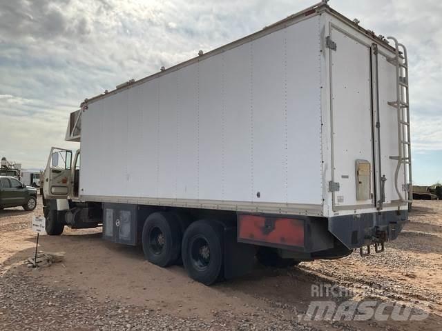 Ford LT8000 Ванове за доставки