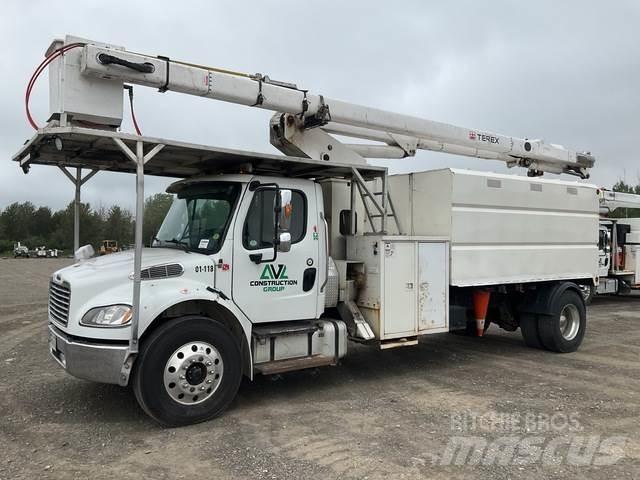 Freightliner  Моторизирани платформи с талига