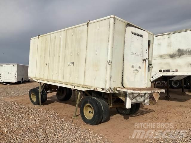 Fruehauf M244 Ремаркета фургони