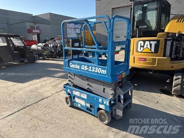 Genie GS-1330M Ножични работни платформи