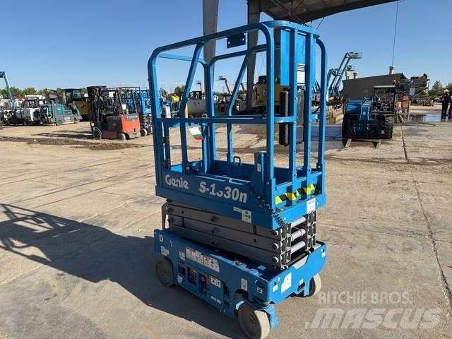 Genie GS-1330M Ножични работни платформи
