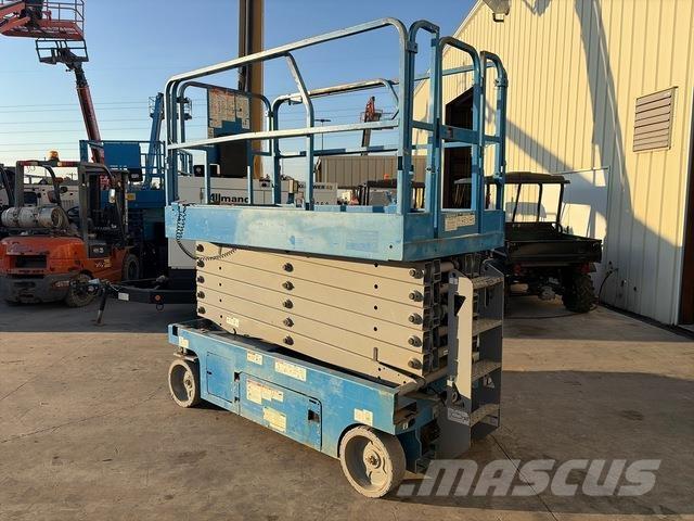 Genie GS-4047 Ножични работни платформи