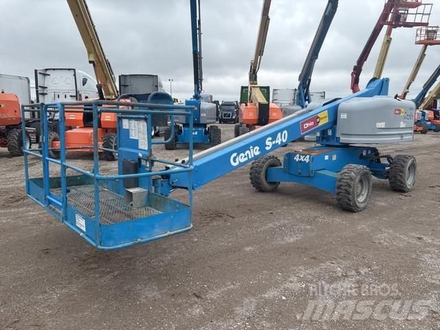 Genie S-40 Строителство - Други