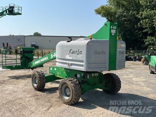 Genie S-40 Строителство - Други