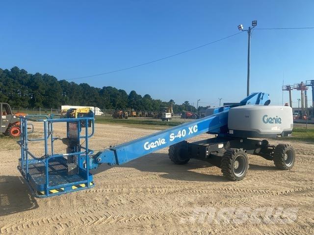 Genie S-40XC Телескопични повдигачи
