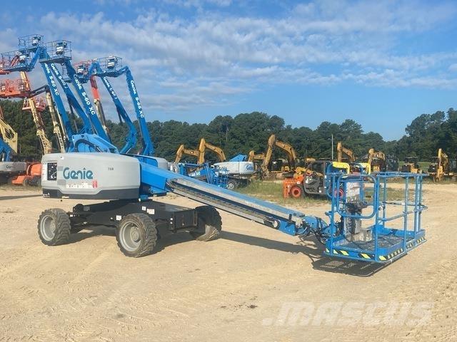 Genie S-40XC Телескопични повдигачи
