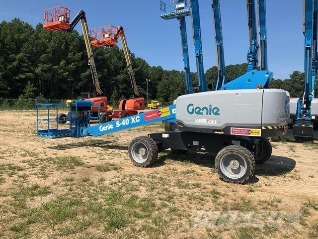 Genie S-40XC Телескопични повдигачи
