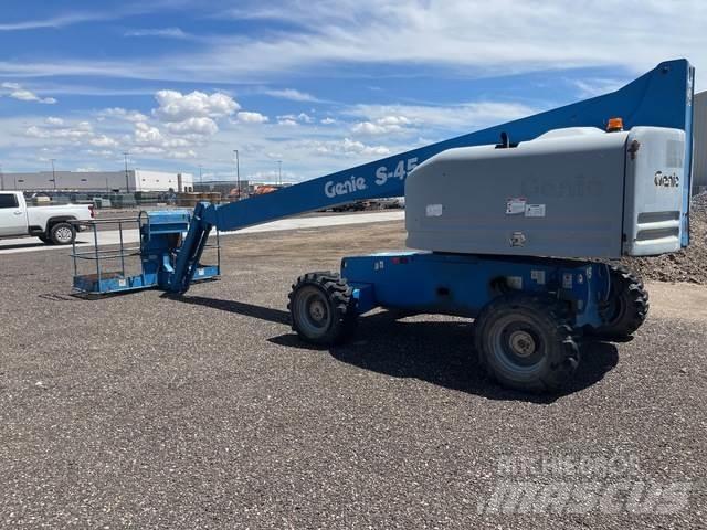 Genie S-45 Строителство - Други