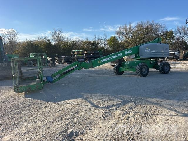 Genie S-45 Телескопични повдигачи
