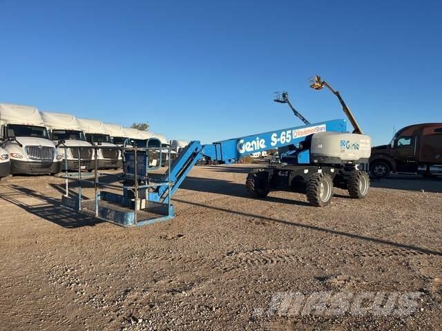 Genie S-65 Телескопични повдигачи

