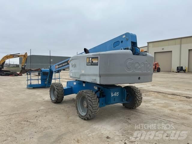 Genie S-65 Строителство - Други