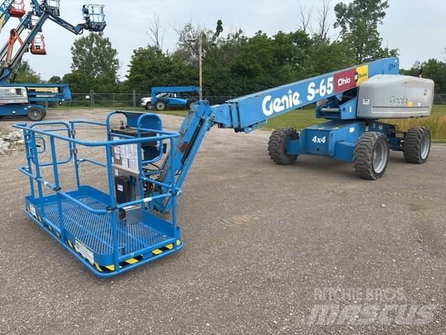 Genie S-65 Строителство - Други