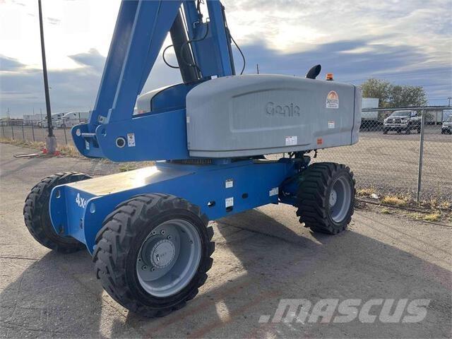 Genie S-80X Телескопични повдигачи
