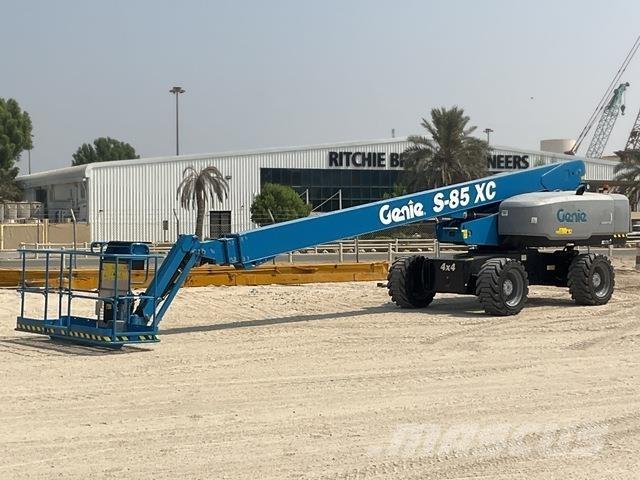 Genie S85 XC Телескопични повдигачи
