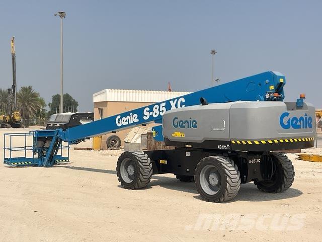 Genie S85 XC Телескопични повдигачи
